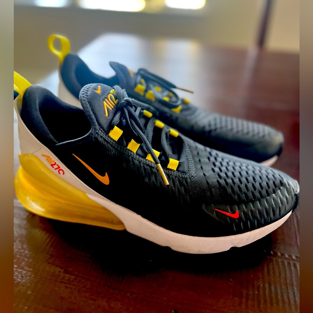 Nike Air Max 270 GS Anthracite Yellow Strike - Size 9.5